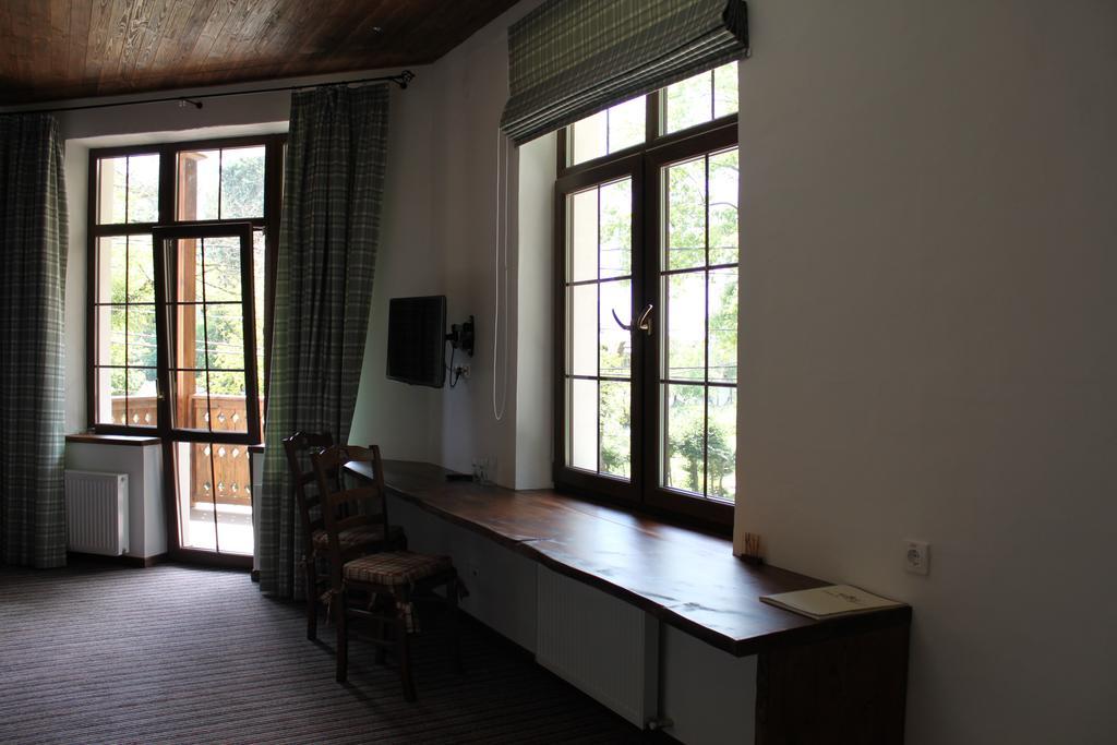 Shpatser Hotel Bryukhovychi Luaran gambar