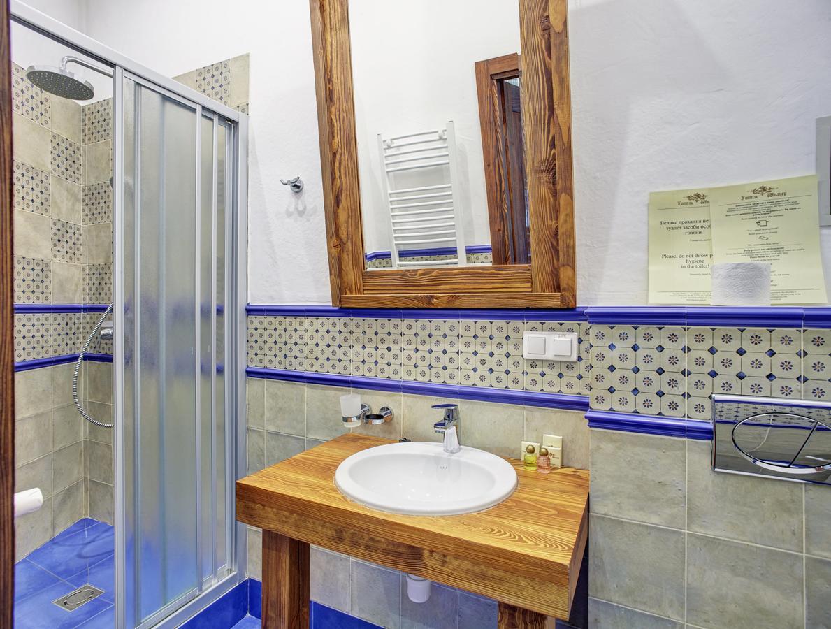 Shpatser Hotel Bryukhovychi Luaran gambar