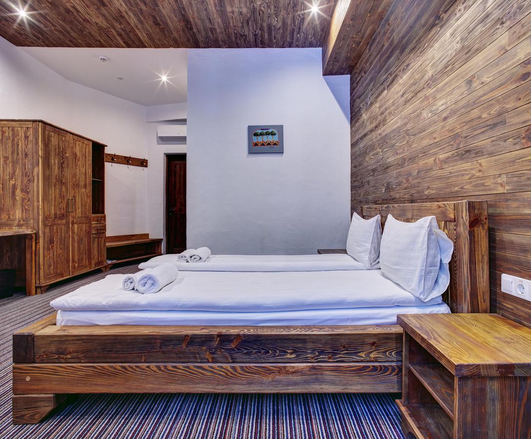 Shpatser Hotel Bryukhovychi Luaran gambar
